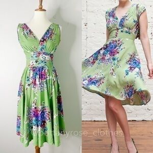 TRASHY DIVA Doris 40s Retro Swing Dress in Olivine Floral